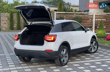 Внедорожник / Кроссовер Audi Q2 2017 в 