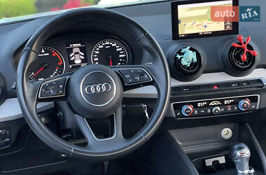 Внедорожник / Кроссовер Audi Q2 2017 в 