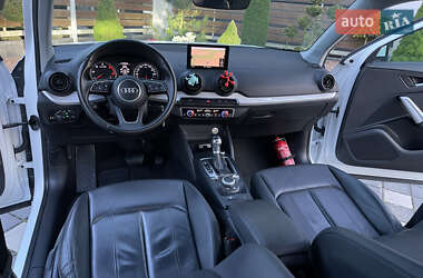 Внедорожник / Кроссовер Audi Q2 2017 в 