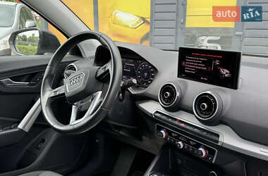 Внедорожник / Кроссовер Audi Q2 2020 в 