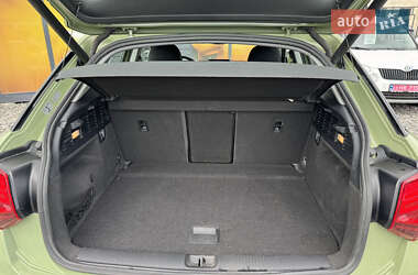 Внедорожник / Кроссовер Audi Q2 2020 в 
