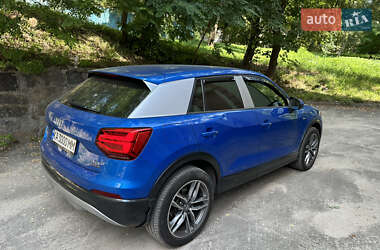 Внедорожник / Кроссовер Audi Q2 2017 в 