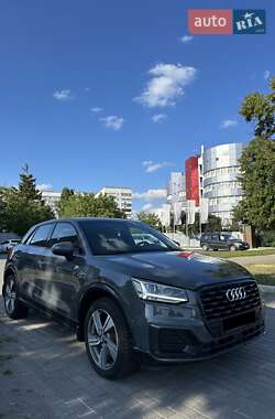 Внедорожник / Кроссовер Audi Q2 2017 в 