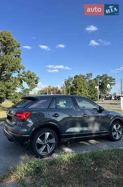 Внедорожник / Кроссовер Audi Q2 2017 в 