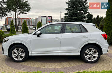 Внедорожник / Кроссовер Audi Q2 2023 в 