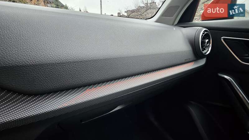 Позашляховик / Кросовер Audi Q2 2017 в Софіївській Борщагівці