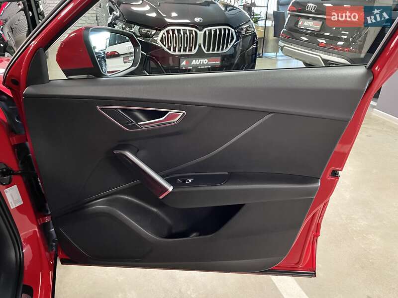 Позашляховик / Кросовер Audi Q2 2018 в Львові