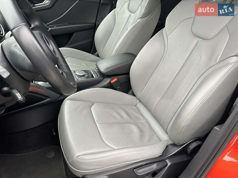 Внедорожник / Кроссовер Audi Q2 2017 в Киеве