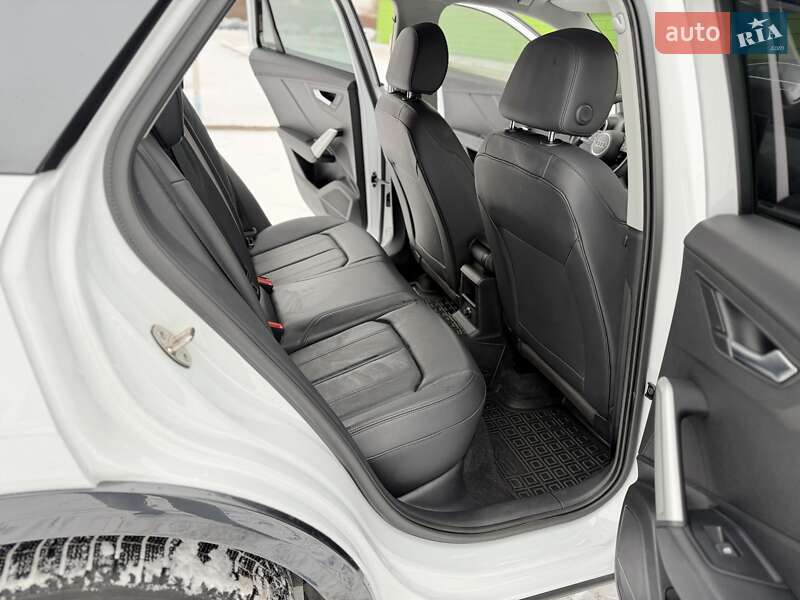 Внедорожник / Кроссовер Audi Q2 2023 в Киеве