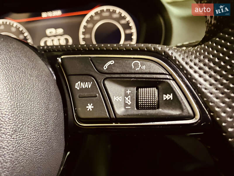 Внедорожник / Кроссовер Audi Q2 2016 в Одессе