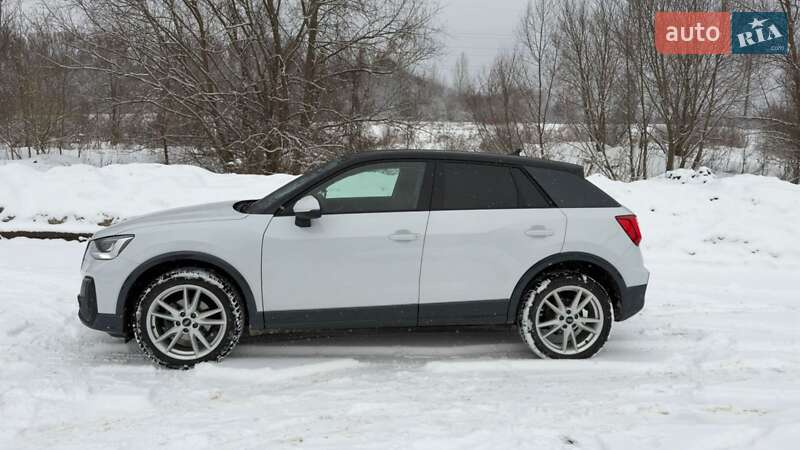 Позашляховик / Кросовер Audi Q2 2021 в Львові
