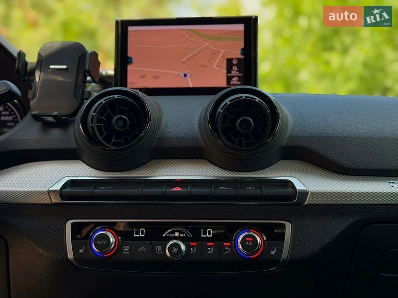 Позашляховик / Кросовер Audi Q2 2018 в Чернівцях