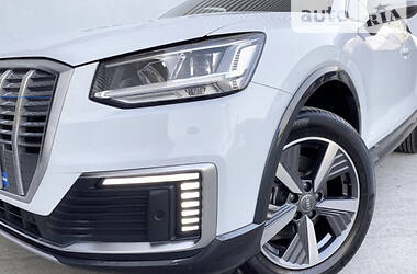 Внедорожник / Кроссовер Audi Q2L e-tron 2019 в 