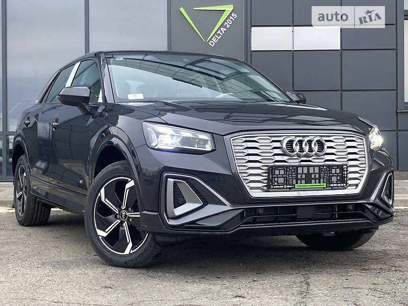 Audi q2l e tron