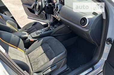 Внедорожник / Кроссовер Audi Q2L e-tron 2022 в Перечине