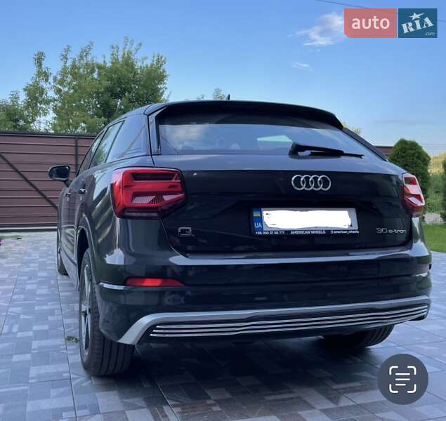 Позашляховик / Кросовер Audi Q2L e-tron 2021 в Полтаві