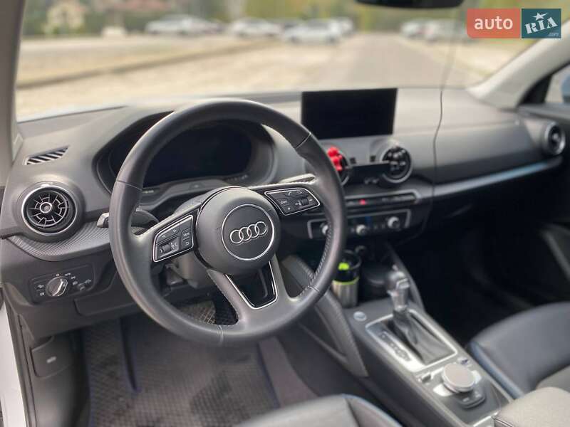 Позашляховик / Кросовер Audi Q2L e-tron 2021 в Дніпрі