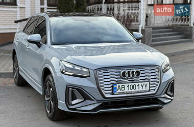 Внедорожник / Кроссовер Audi Q2L e-tron 2022 в 
