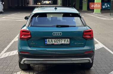 Позашляховик / Кросовер Audi Q2L e-tron 2021 в 