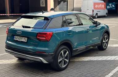 Позашляховик / Кросовер Audi Q2L e-tron 2021 в 