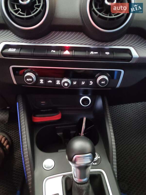 Внедорожник / Кроссовер Audi Q2L e-tron 2021 в Кременчуге