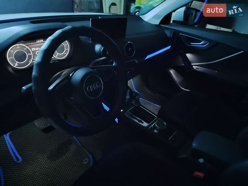 Внедорожник / Кроссовер Audi Q2L e-tron 2021 в Кременчуге