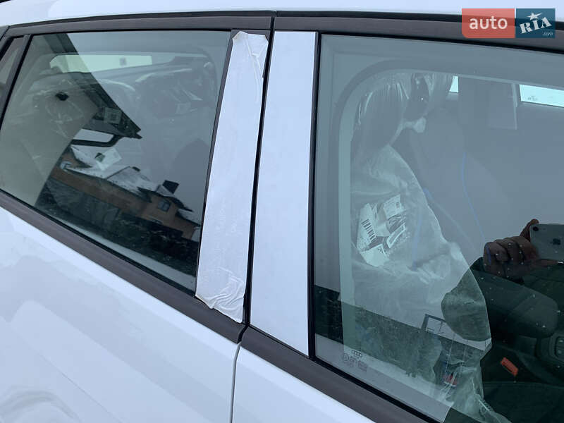 Позашляховик / Кросовер Audi Q2L e-tron 2021 в Тернополі