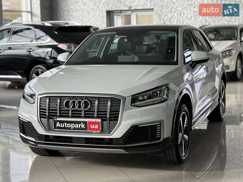 Audi Q2L e-tron 2021 Audi Q2L e-tron 2021