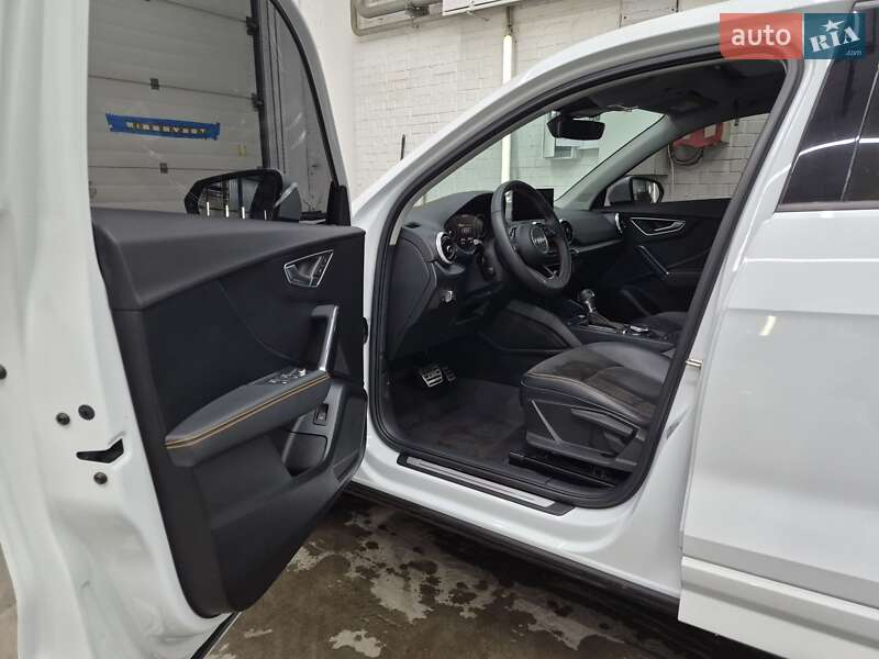 Внедорожник / Кроссовер Audi Q2L e-tron 2022 в Киеве фото 3 Внедорожник / Кроссовер Audi Q2L e-tron 2022 в Киеве