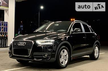 Внедорожник / Кроссовер Audi Q3 2015 в Днепре