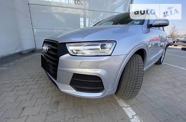 Позашляховик / Кросовер Audi Q3 2016 в 