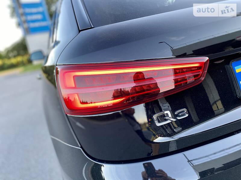Позашляховик / Кросовер Audi Q3 2017 в Києві