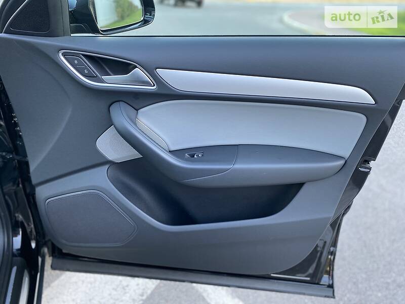 Позашляховик / Кросовер Audi Q3 2017 в Києві