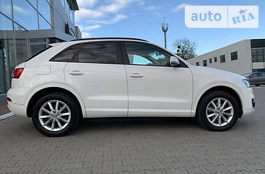 Внедорожник / Кроссовер Audi Q3 2014 в Хмельницком