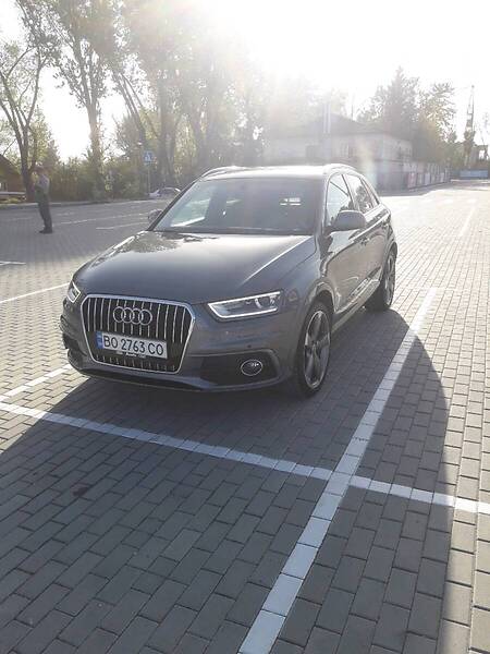 Внедорожник / Кроссовер Audi Q3 2015 в Тернополе