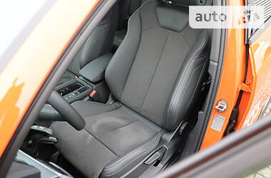 Позашляховик / Кросовер Audi Q3 2020 в Дніпрі