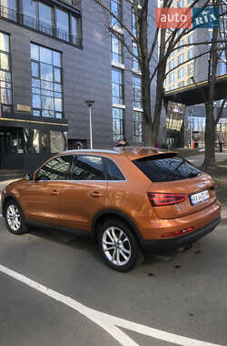 Внедорожник / Кроссовер Audi Q3 2011 в 