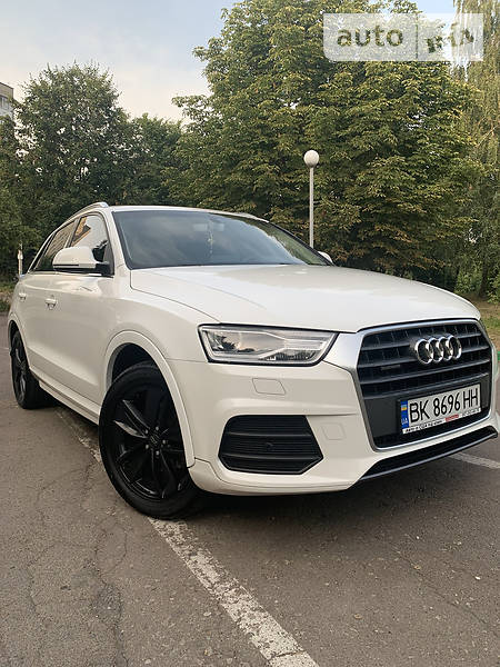 Внедорожник / Кроссовер Audi Q3 2015 в Ровно