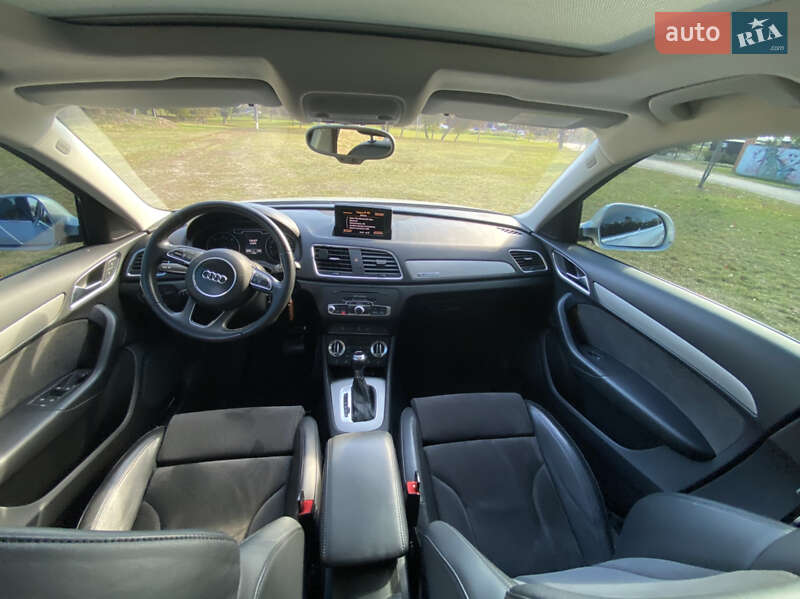 Внедорожник / Кроссовер Audi Q3 2012 в Александрие