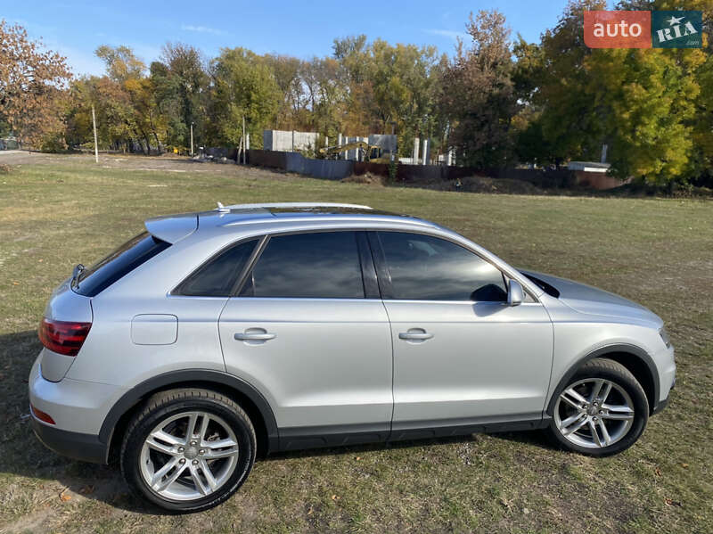 Внедорожник / Кроссовер Audi Q3 2012 в Александрие