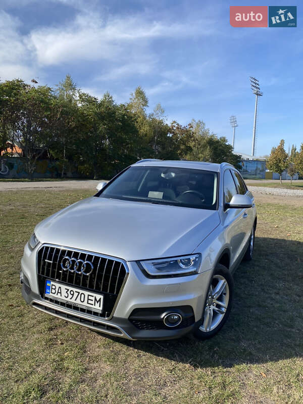 Внедорожник / Кроссовер Audi Q3 2012 в Александрие