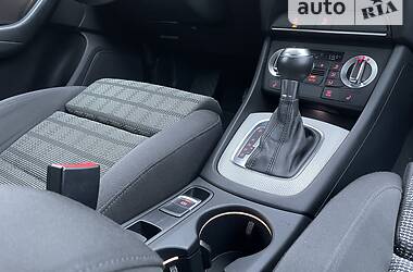 Позашляховик / Кросовер Audi Q3 2012 в 