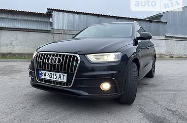 Позашляховик / Кросовер Audi Q3 2012 в 