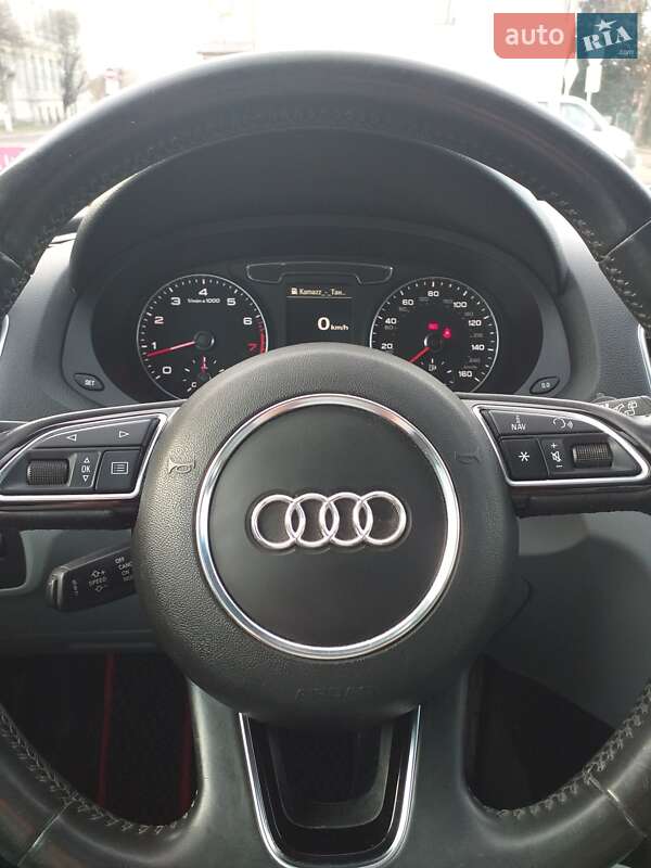 Внедорожник / Кроссовер Audi Q3 2015 в Сокале фото 4 Внедорожник / Кроссовер Audi Q3 2015 в Сокале