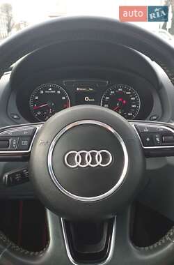 Внедорожник / Кроссовер Audi Q3 2015 в 