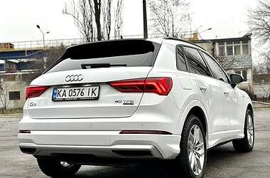 Внедорожник / Кроссовер Audi Q3 2020 в 