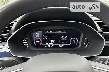 Внедорожник / Кроссовер Audi Q3 2020 в 