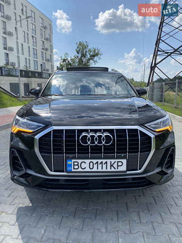 Позашляховик / Кросовер Audi Q3 2019 в Львові