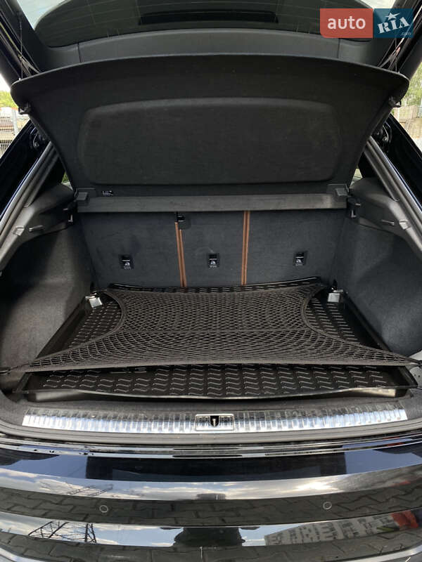 Позашляховик / Кросовер Audi Q3 2019 в Львові