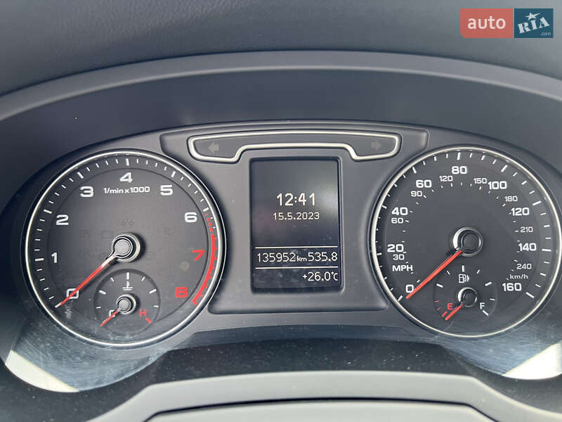 Внедорожник / Кроссовер Audi Q3 2014 в Ирпене
